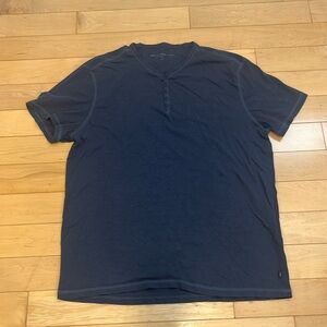 Men’s John Varvatos T-shirt